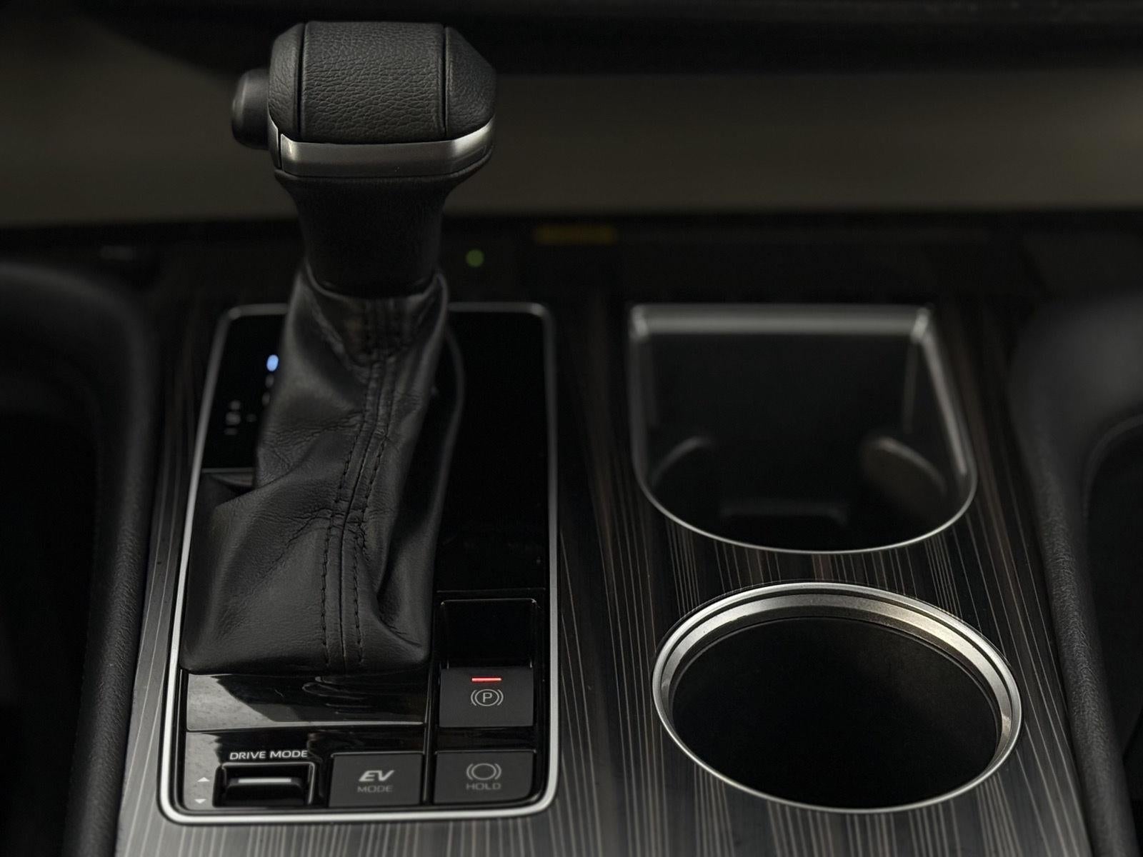 2022 Toyota Sienna Platinum