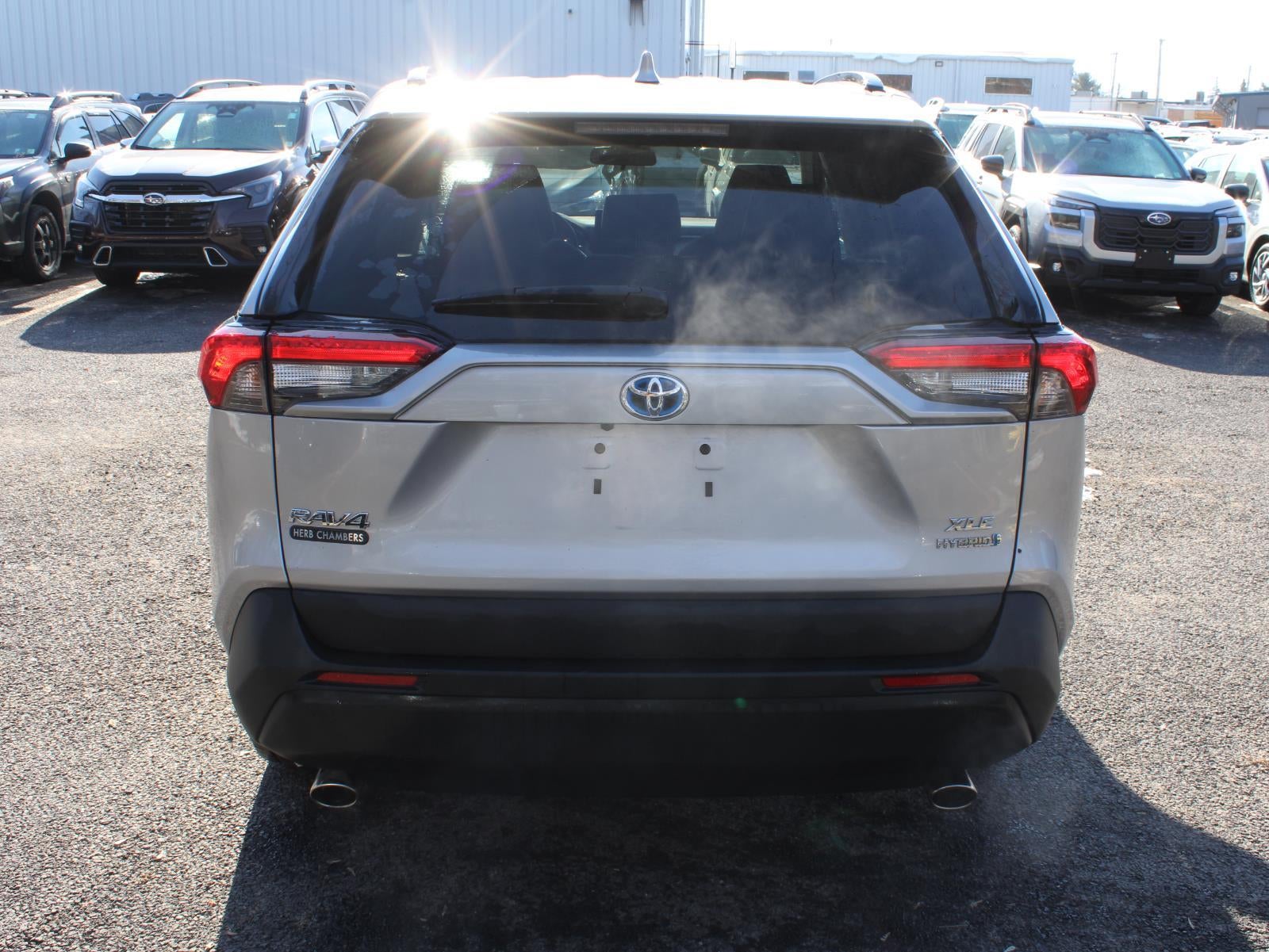 2021 Toyota RAV4 Hybrid XLE