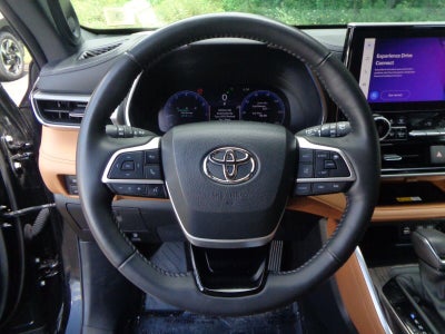 2024 Toyota Highlander Platinum