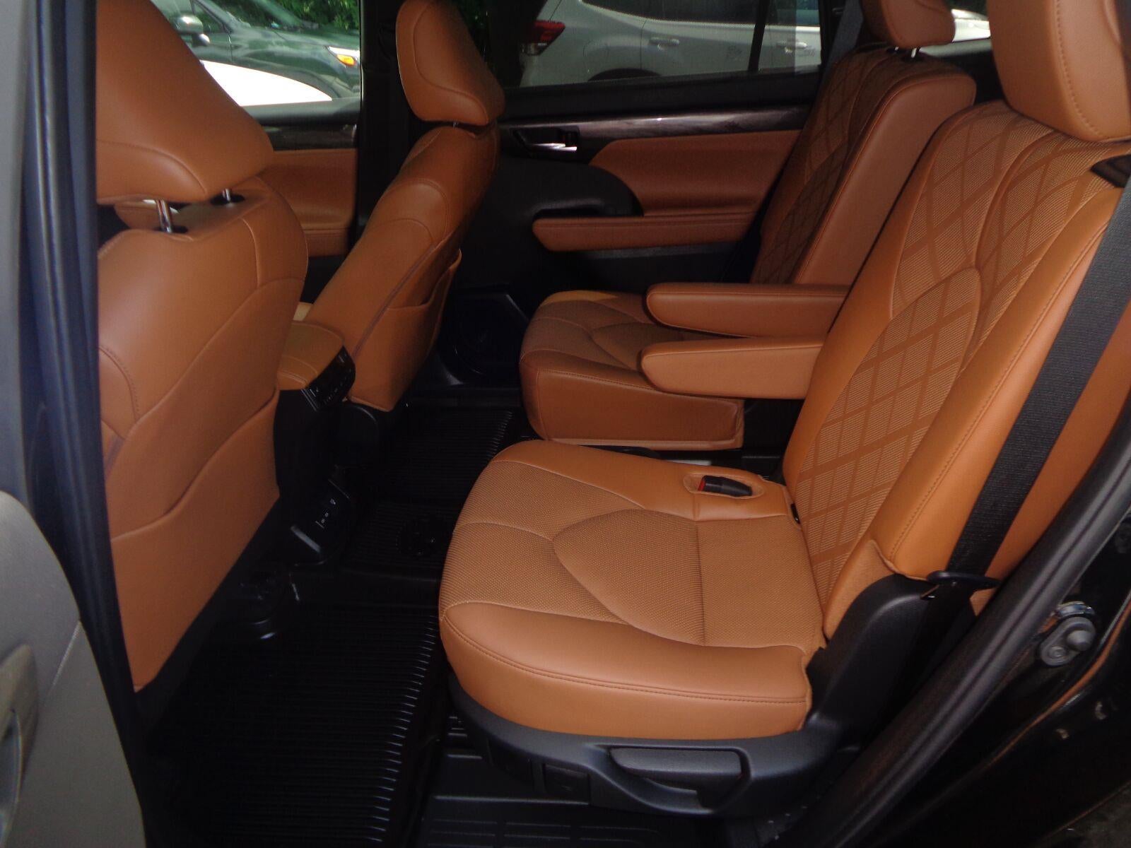 2024 Toyota Highlander Platinum