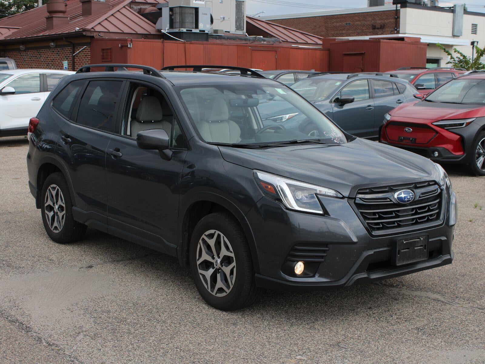 2023 Subaru Forester Premium