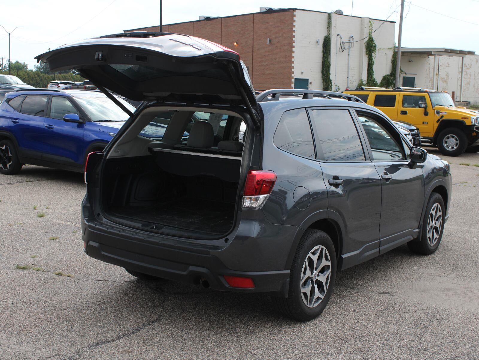 2023 Subaru Forester Premium