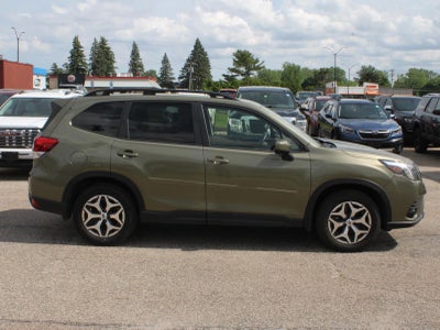 2023 Subaru Forester Premium