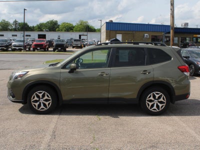 2023 Subaru Forester Premium