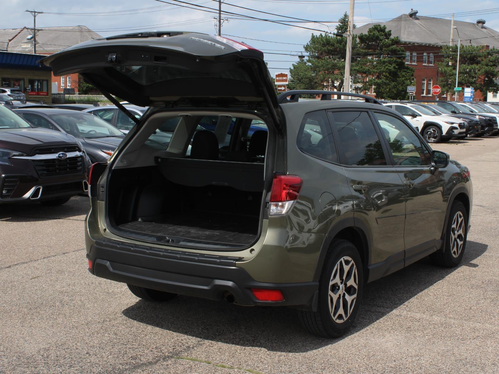 2023 Subaru Forester Premium