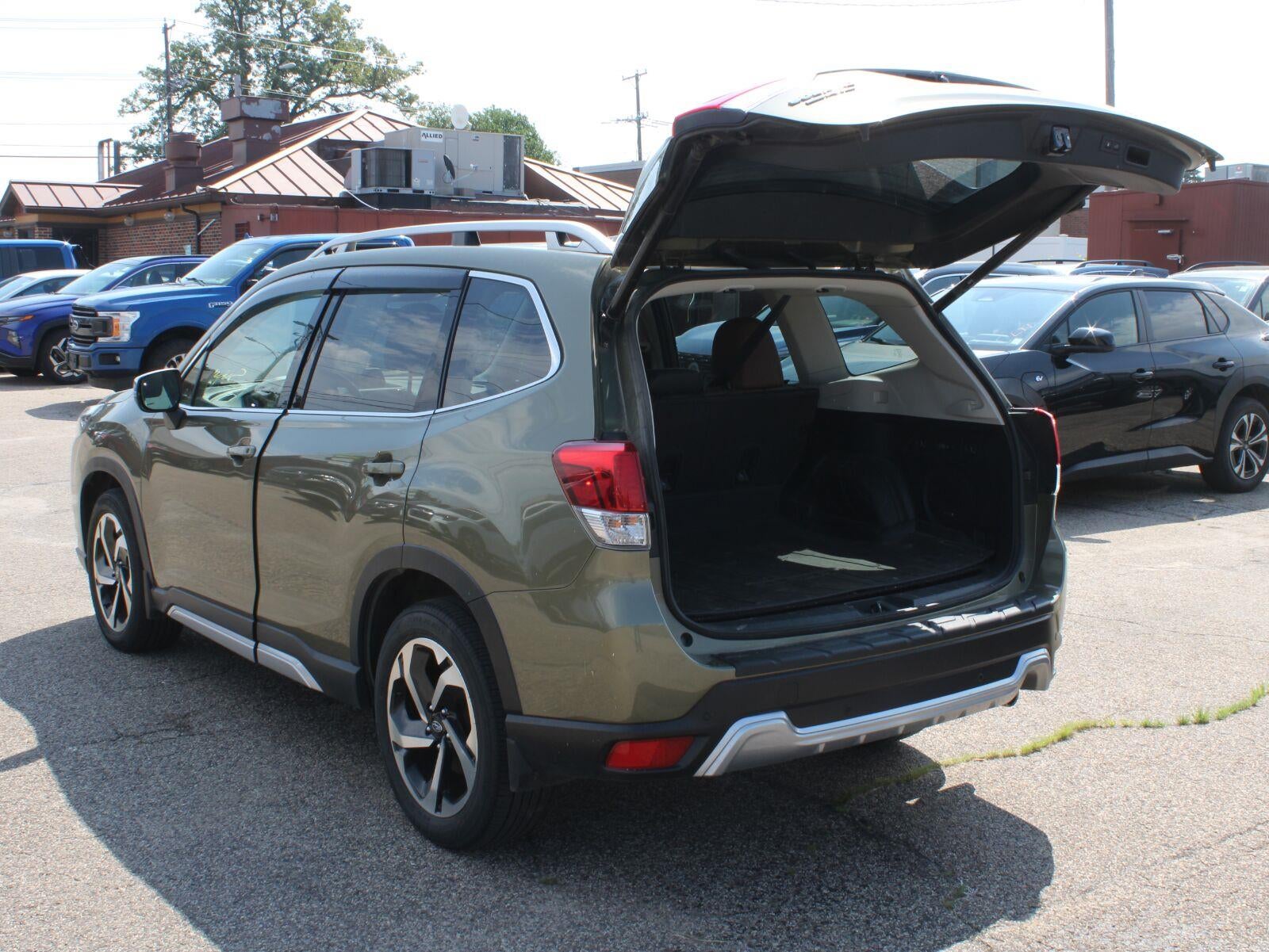 2023 Subaru Forester Touring