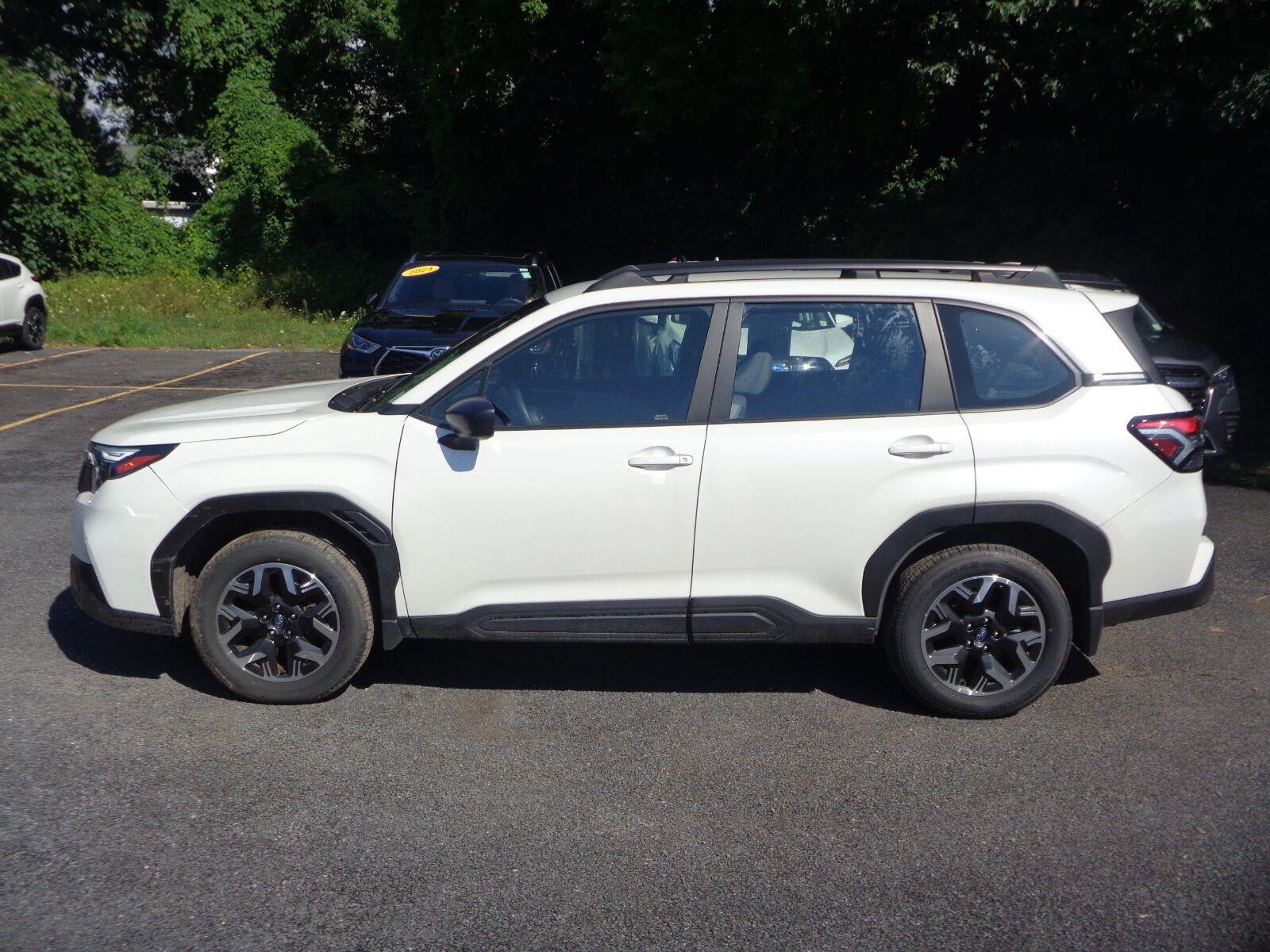 2025 Subaru Forester Base