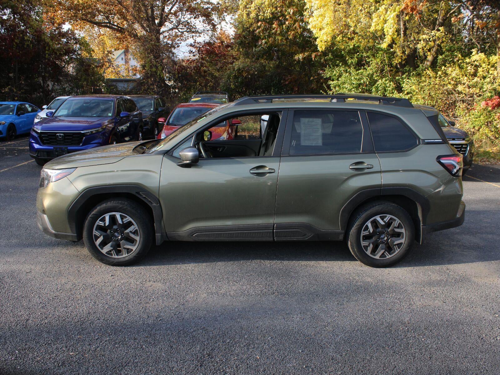 2025 Subaru Forester Premium