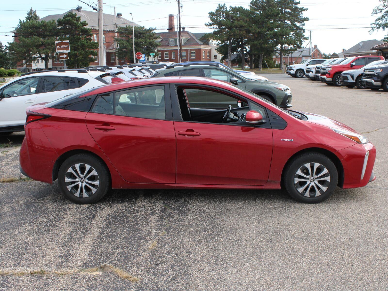 2020 Toyota Prius XLE