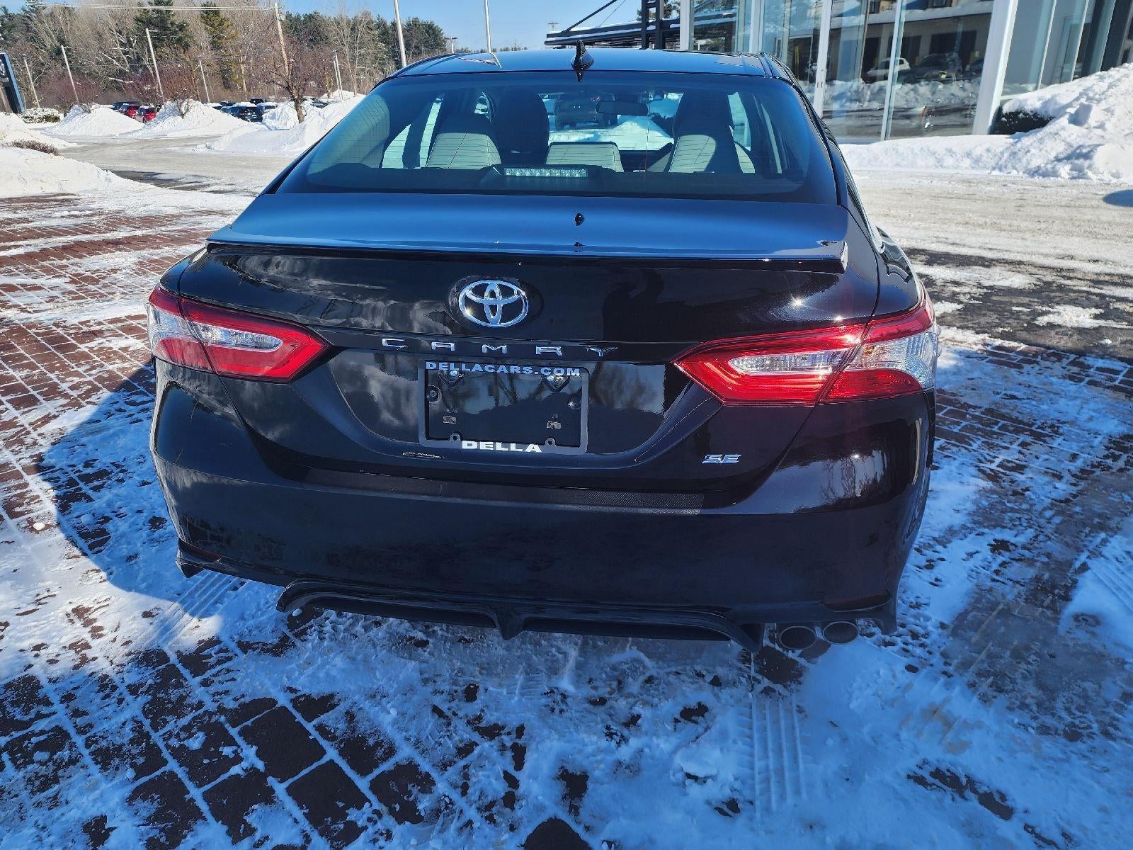 2020 Toyota Camry SE