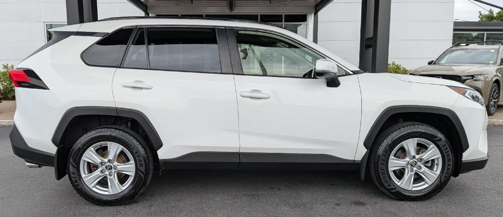 2020 Toyota RAV4 XLE