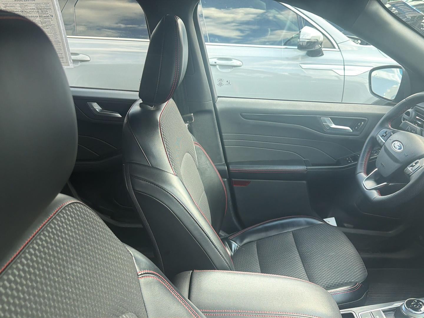 2023 Ford Escape ST-Line Select