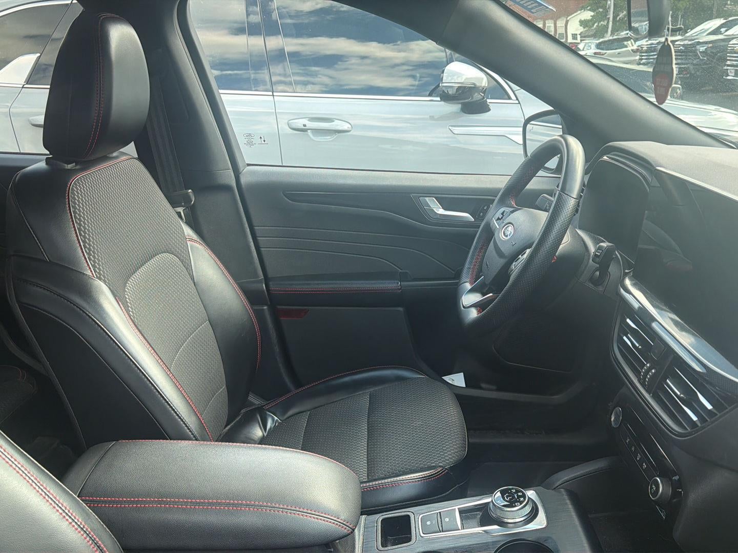 2023 Ford Escape ST-Line Select