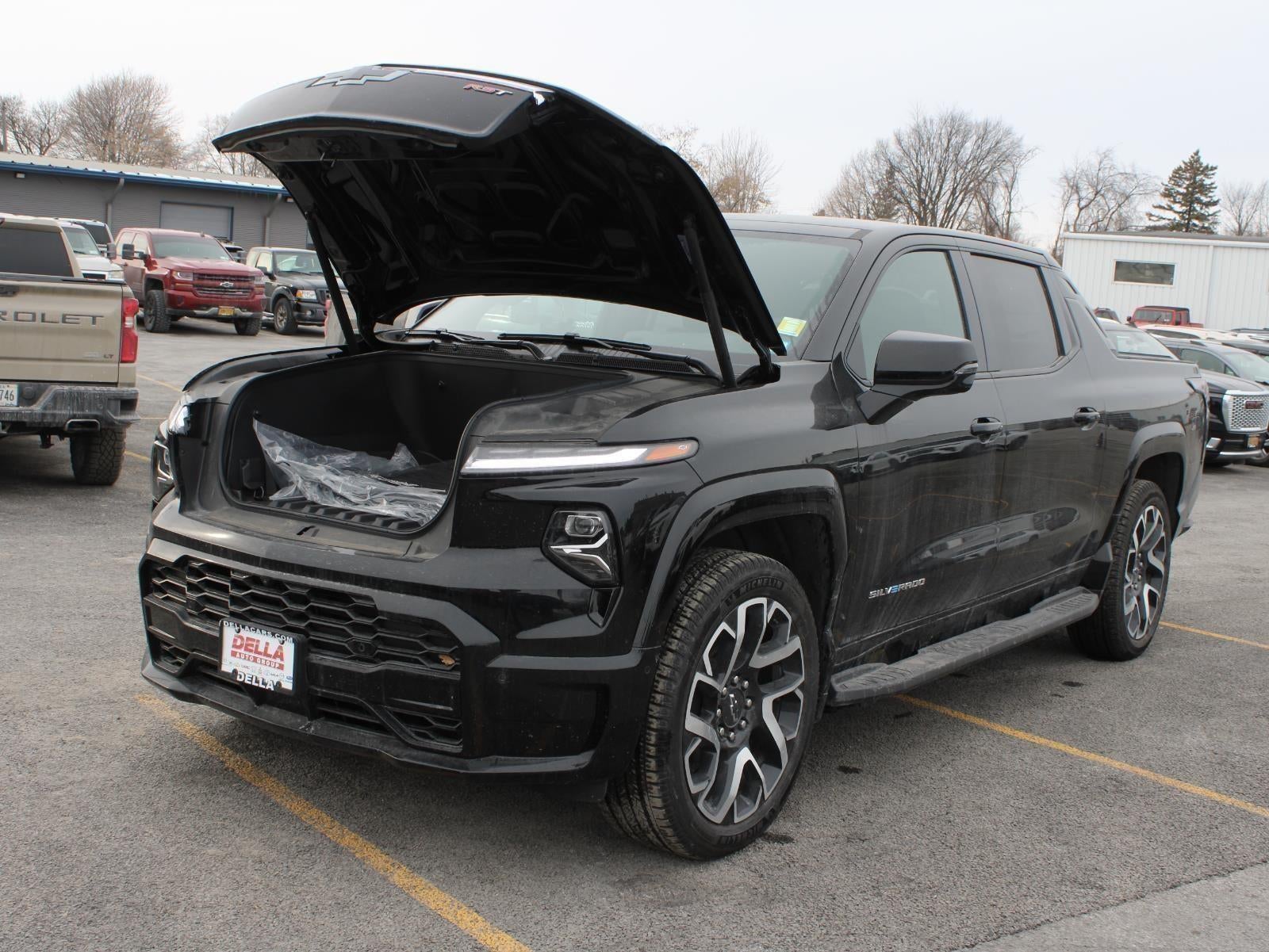 2024 Chevrolet Silverado EV RST