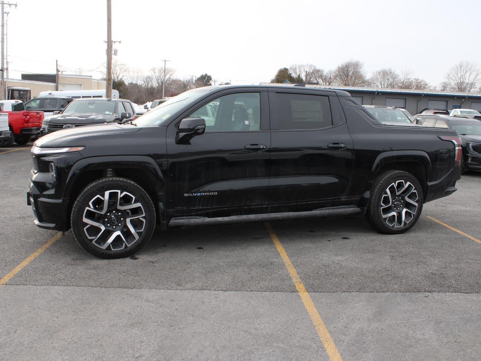 2024 Chevrolet Silverado EV RST