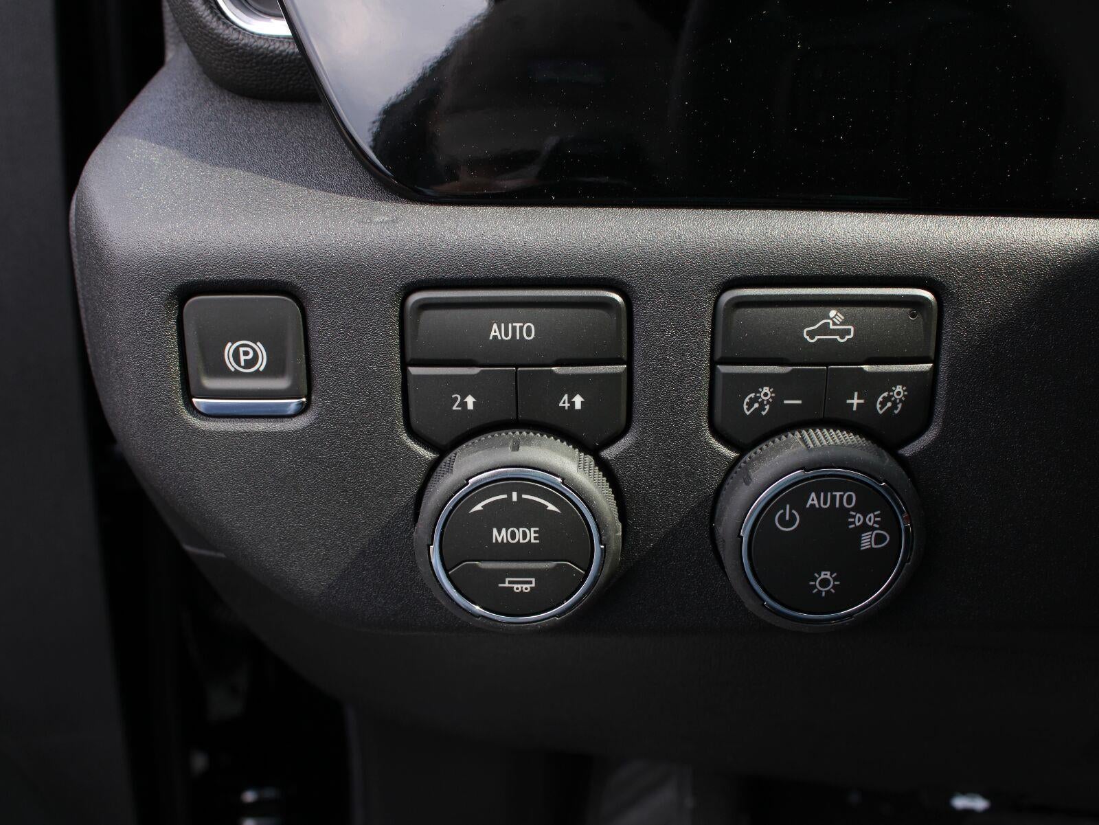 2026 Chevrolet Silverado 1500 LT - Photo 9