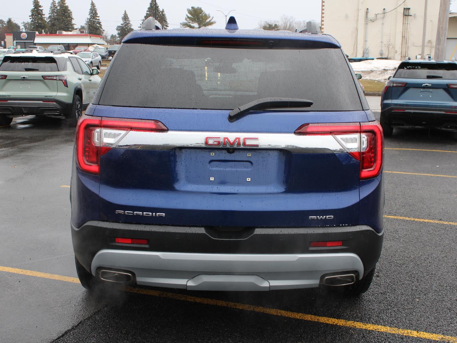 2023 GMC Acadia SLE