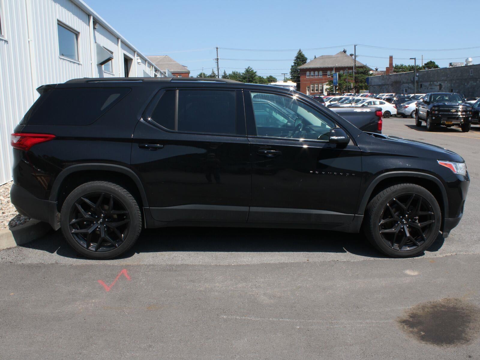 2021 Chevrolet Traverse RS