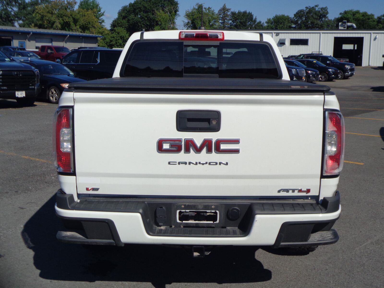2022 GMC Canyon 4WD AT4 w/Cloth
