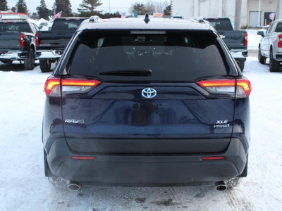 2020 Toyota RAV4 Hybrid XLE