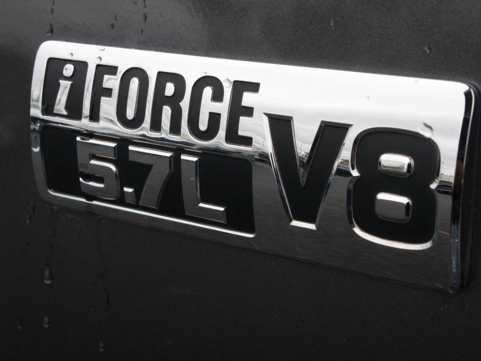 2017 Toyota Tundra SR5 5.7L V8