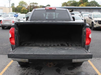 2017 Toyota Tundra SR5 5.7L V8