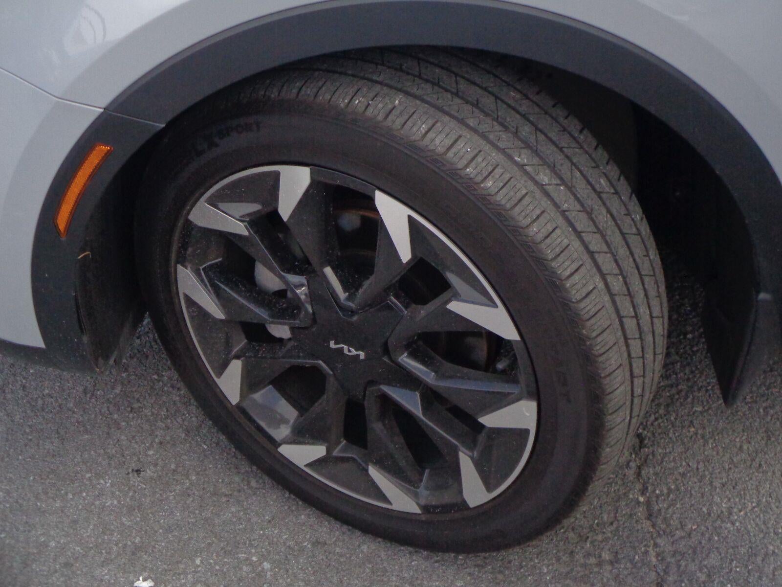 2024 Kia Sorento X-Line EX
