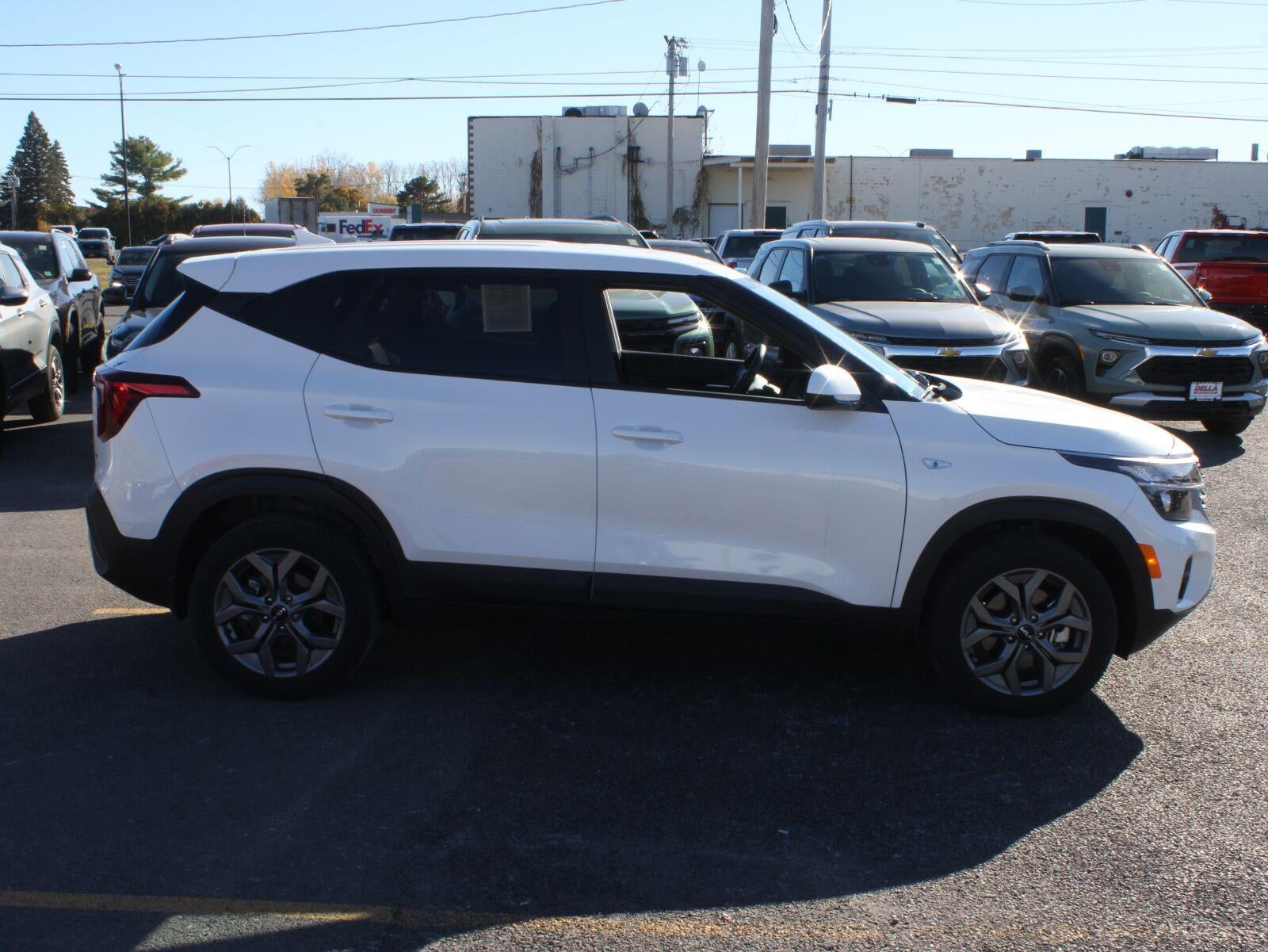 2025 Kia Seltos LX